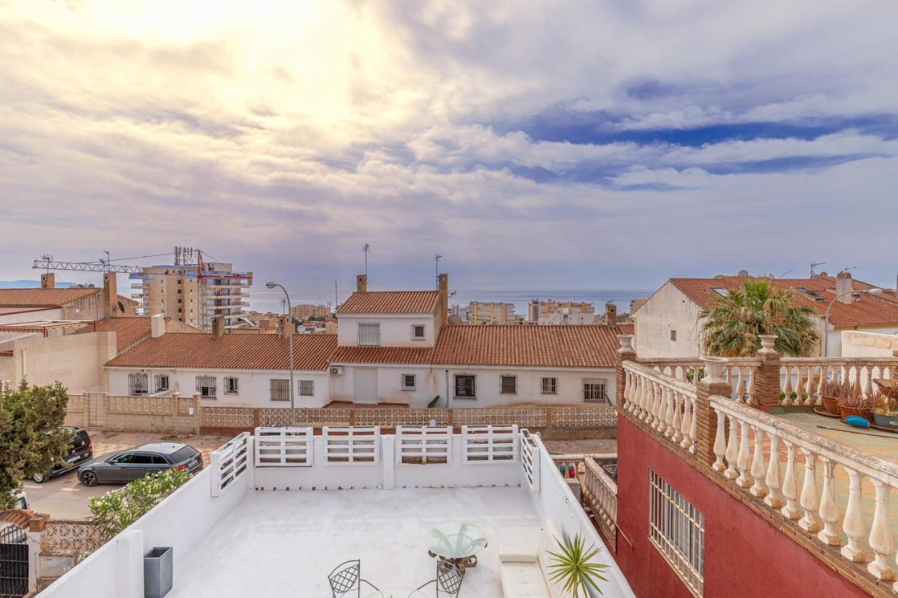 Seabreeze Carihuela Apartment توريمولينوس المظهر الخارجي الصورة
